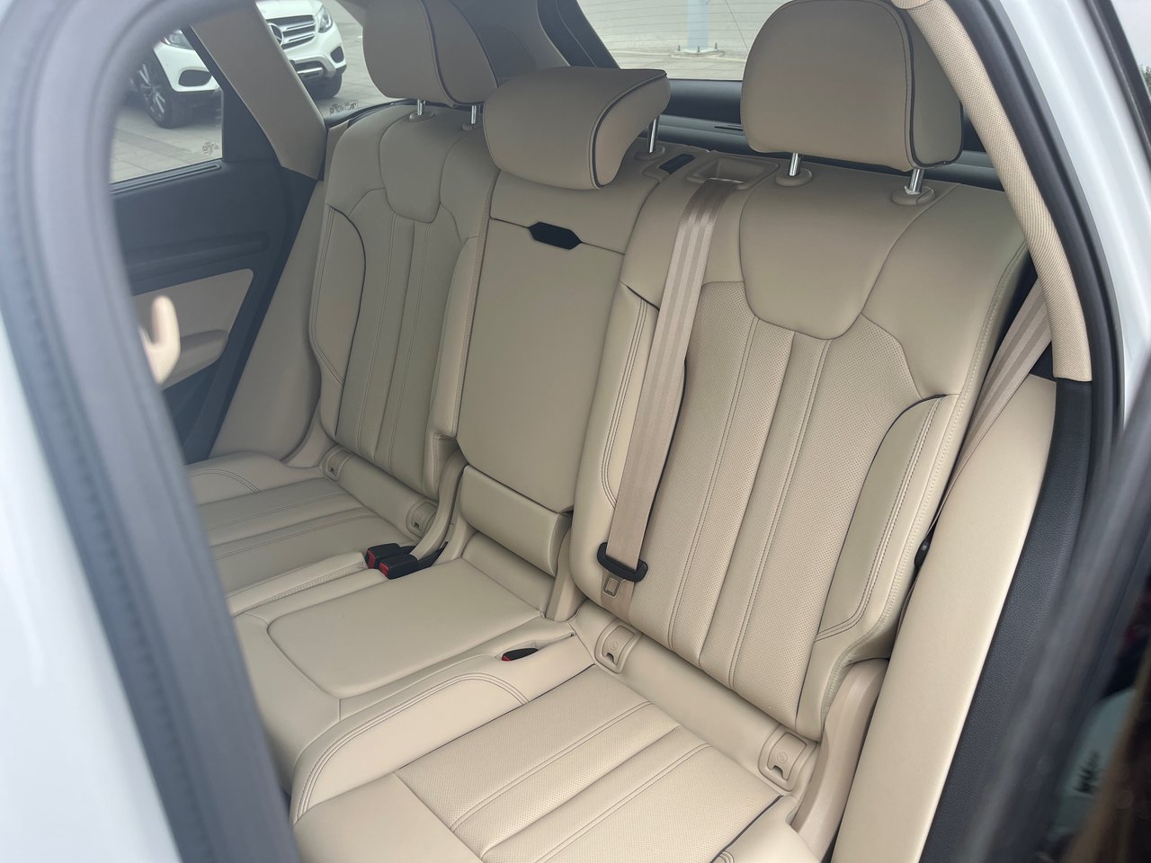 New 2023 Glacier white metallic Audi Technik 45 TFSI quattro image 39