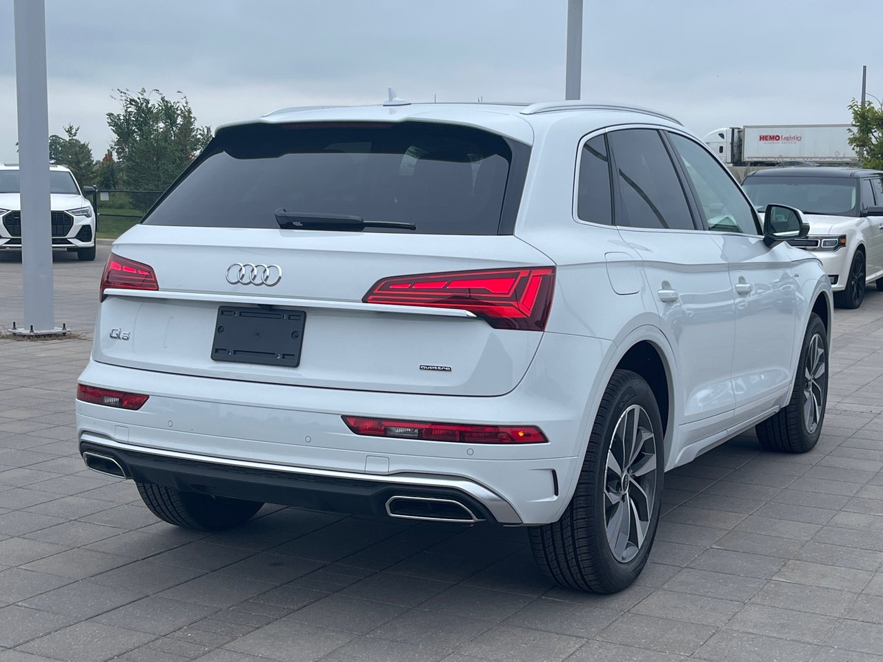 New 2023 Glacier white metallic Audi Technik 45 TFSI quattro image 11