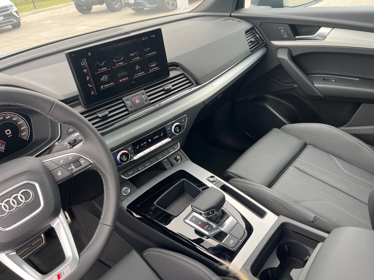 New 2023 Chronos grey metallic Audi Progressiv 45 TFSI quattro image 32