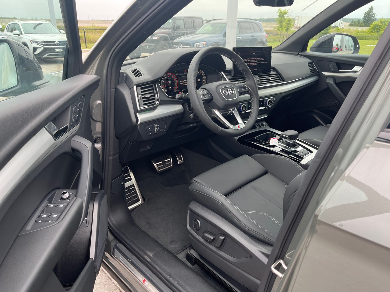 New 2023 Chronos grey metallic Audi Progressiv 45 TFSI quattro image 27