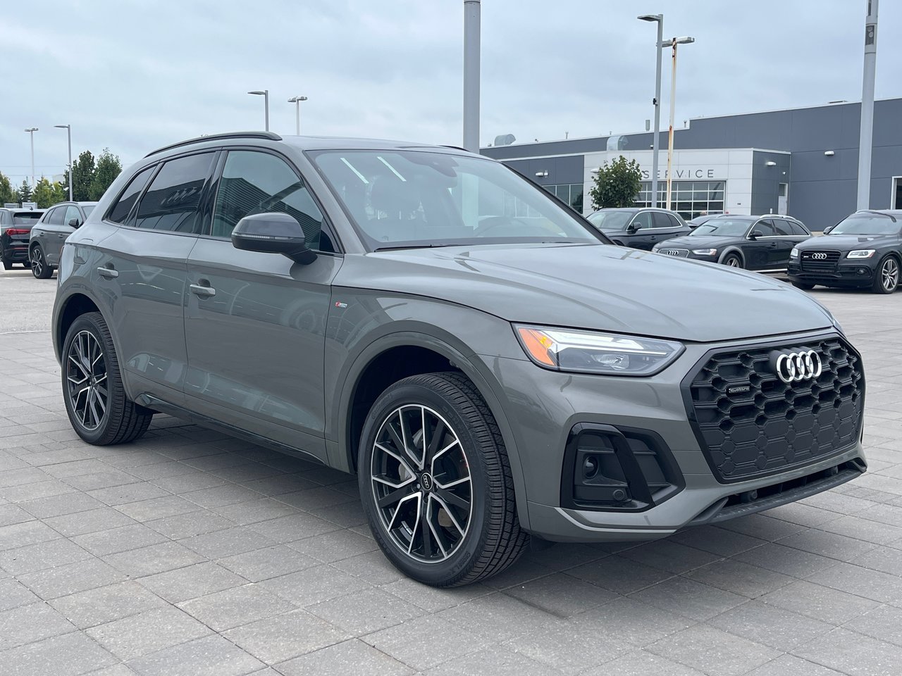 New 2023 Chronos grey metallic Audi Progressiv 45 TFSI quattro image 16