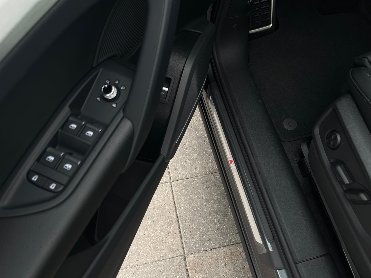 New 2023 Daytona grey pearl Audi Technik 45 TFSI quattro image 28