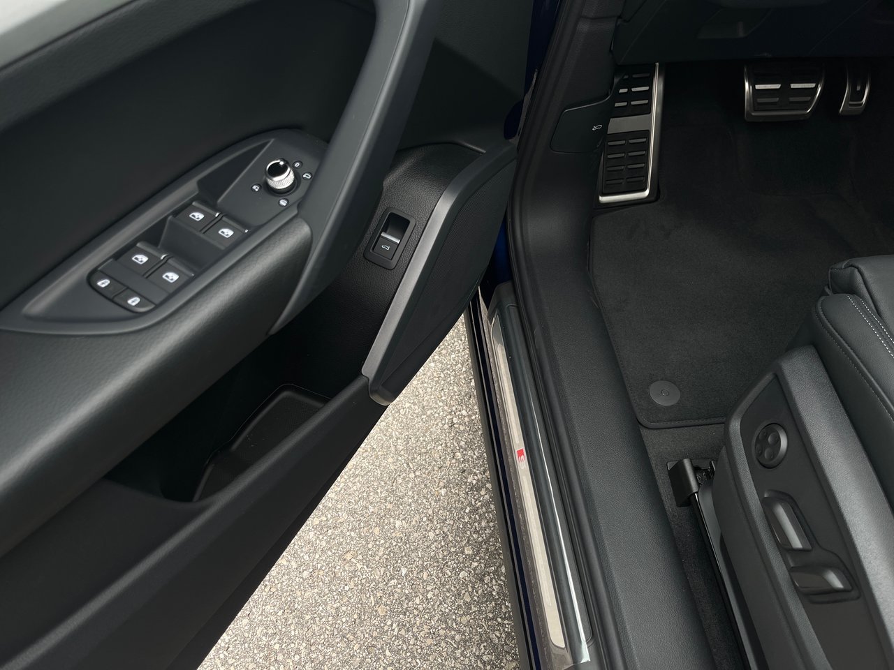 New 2023 Navarra blue metallic Audi Progressiv 45 TFSI quattro image 26
