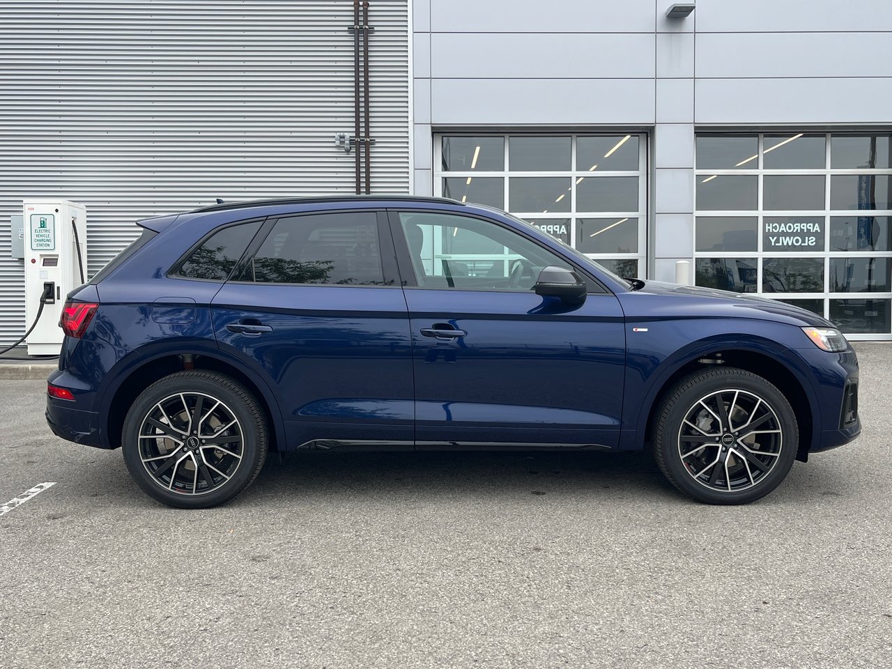 New 2023 Navarra blue metallic Audi Progressiv 45 TFSI quattro image 14