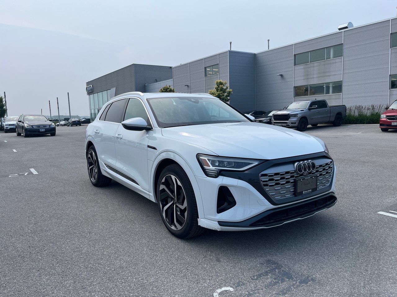 New 2024 Glacier White metallic / Pearl effect Audi Quattro image 12