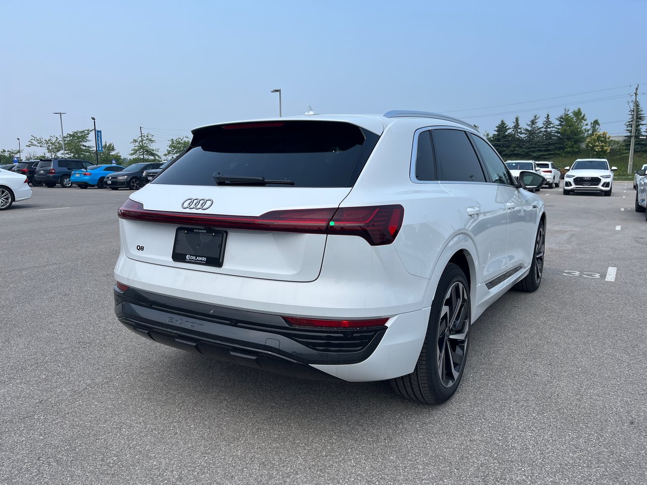 New 2024 Glacier White metallic / Pearl effect Audi Quattro image 8