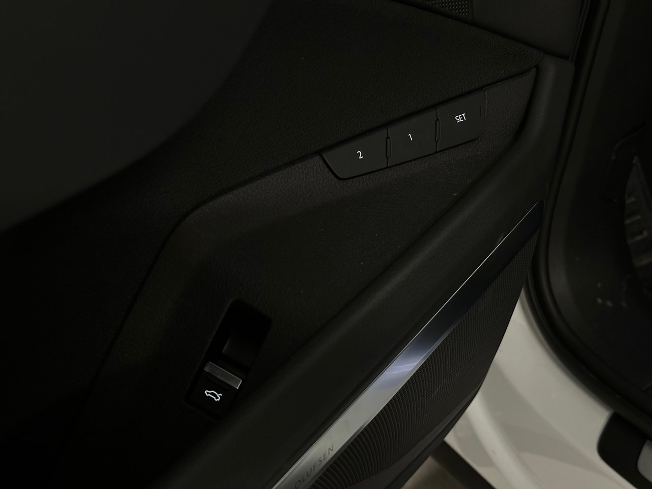2024 Audi Q8 e-tron E-tron quattro, Vancouver, Cash