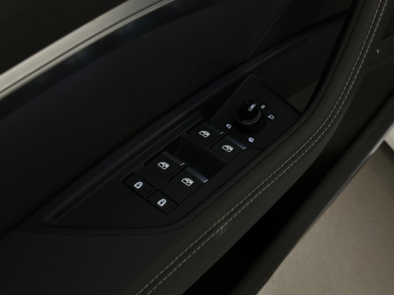 2024 Audi Q8 e-tron E-tron quattro, Vancouver, Cash