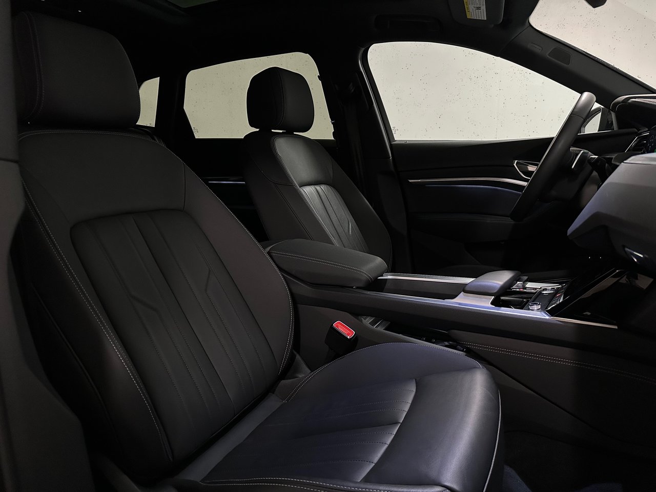 2024 Audi Q8 e-tron E-tron quattro, Vancouver, Cash