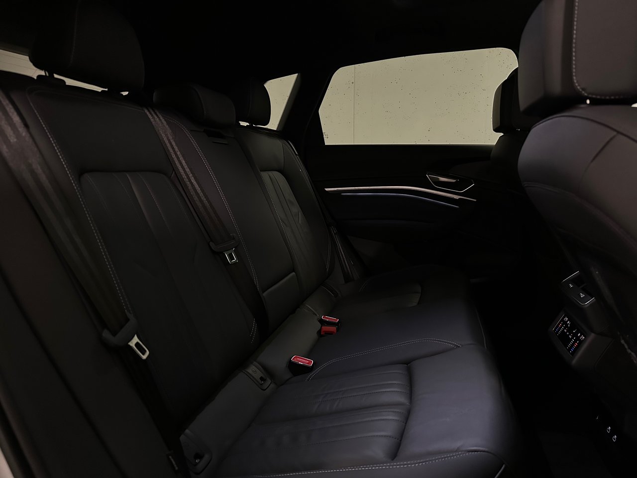 2024 Audi Q8 e-tron E-tron quattro, Vancouver, Cash