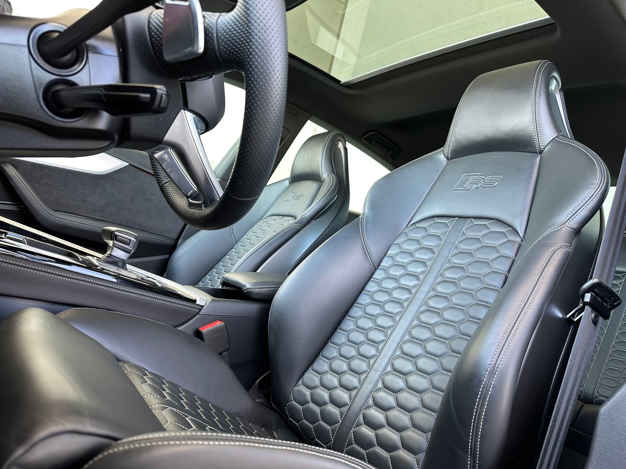 Used 2021 Black Audi  image 5