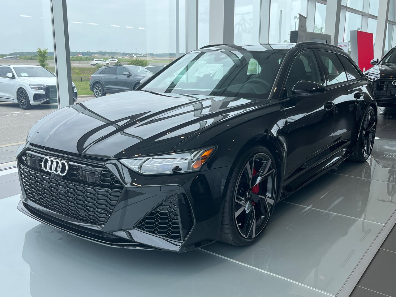 2023 Audi RS 6 Avant TFSI quattro