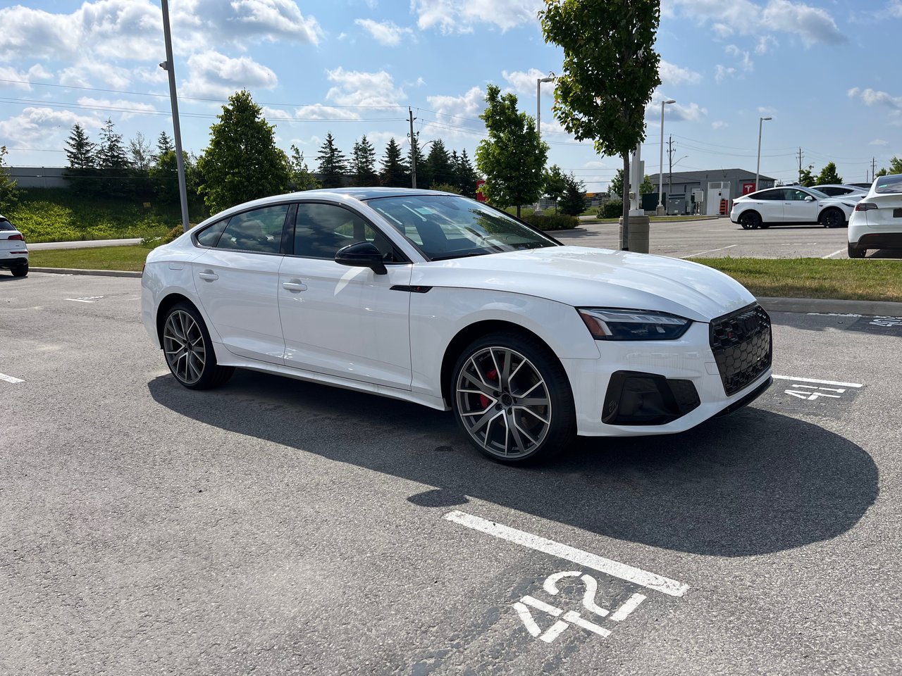 New 2023 Ibis white Audi Progressiv image 11