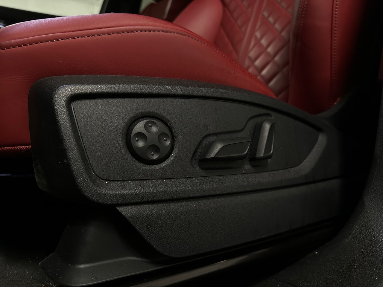2024 Audi SQ5 3.0T Progressiv, Vancouver, Cash