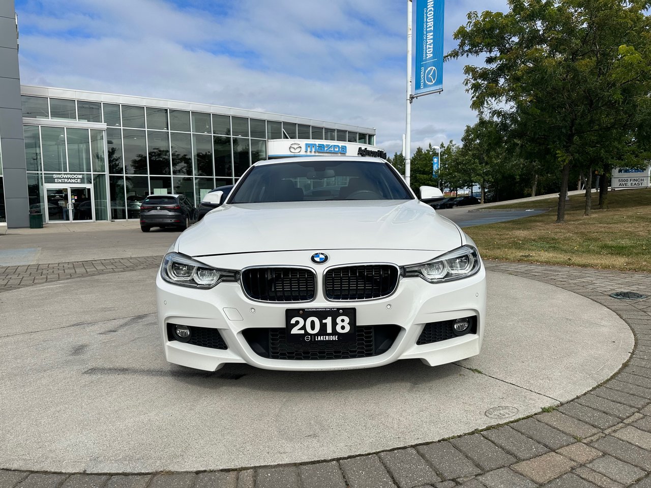 Used 2018 White BMW 330e image 24