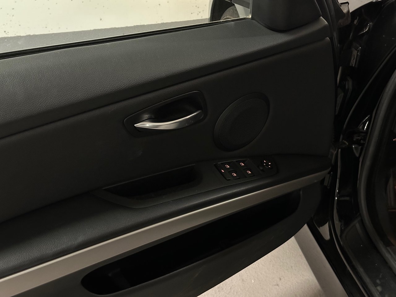 2006 BMW 323i Sedan, Vancouver, Cash