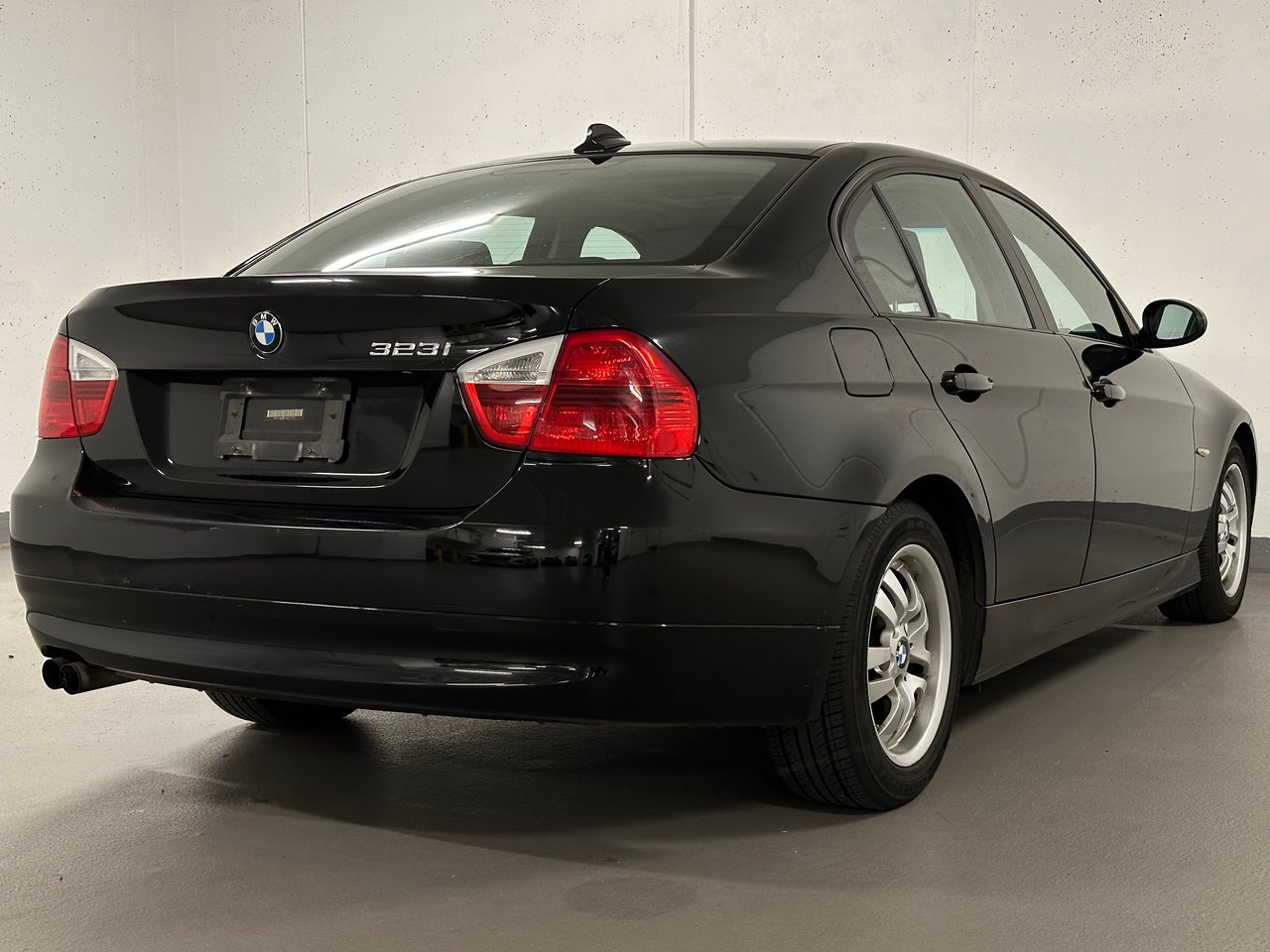 2006 BMW 323i Sedan, Vancouver, Cash