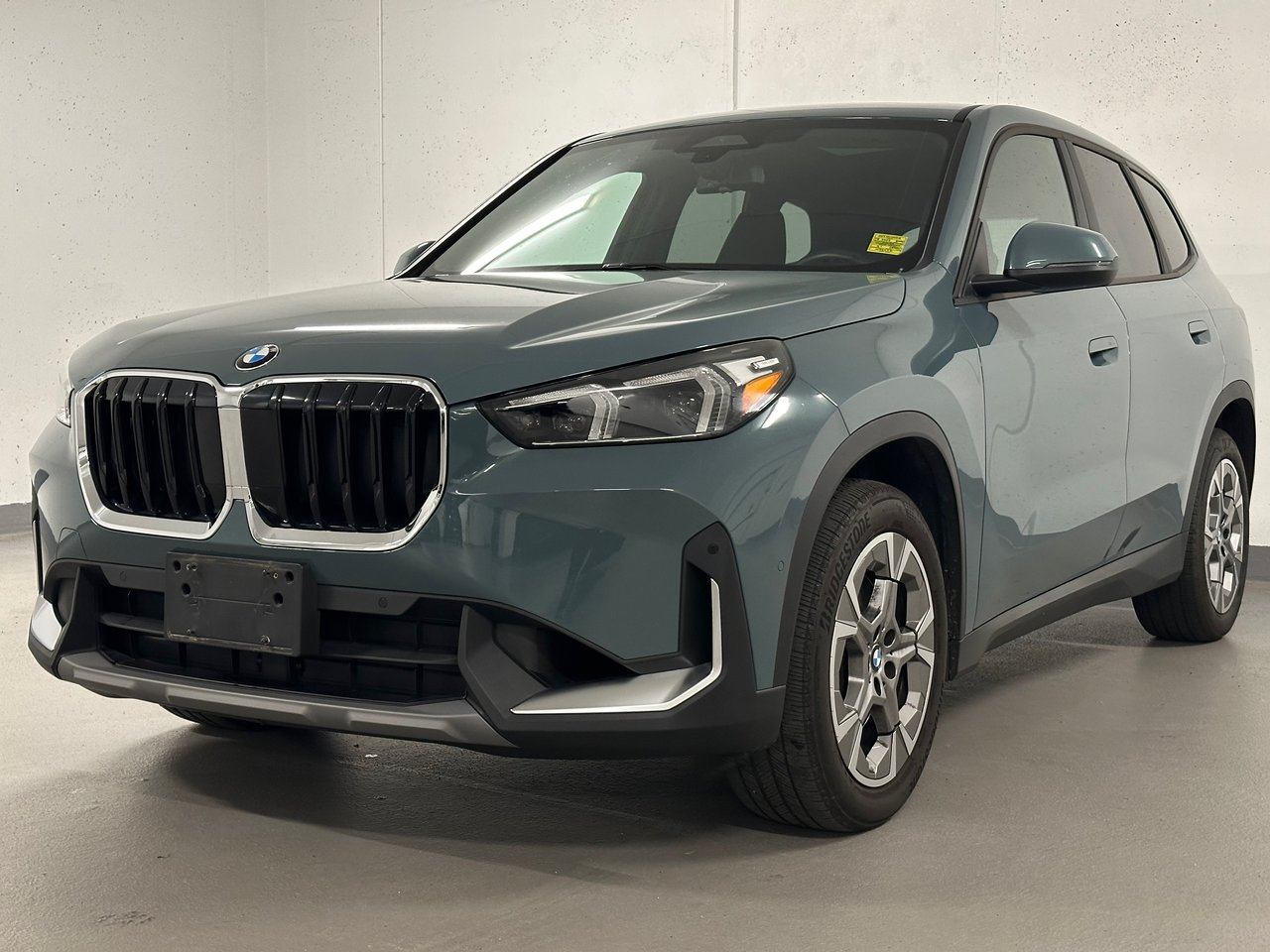 2023 BMW X1 xDrive28i, Vancouver, Cash