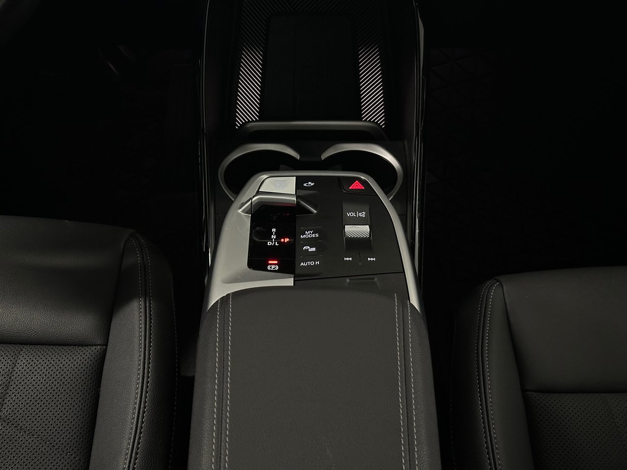 2023 BMW X1 xDrive28i, Vancouver, Cash