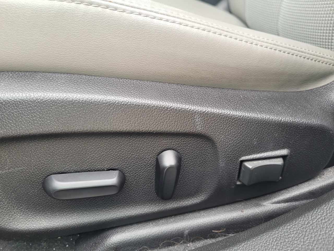 Used 2016 Mocha (MET) Buick Sport Touring image 23