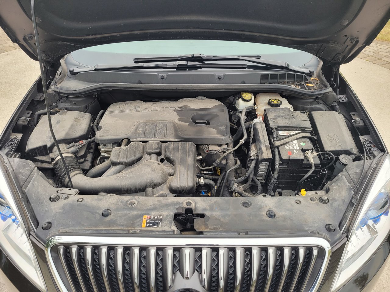 Used 2016 Mocha (MET) Buick Sport Touring image 29