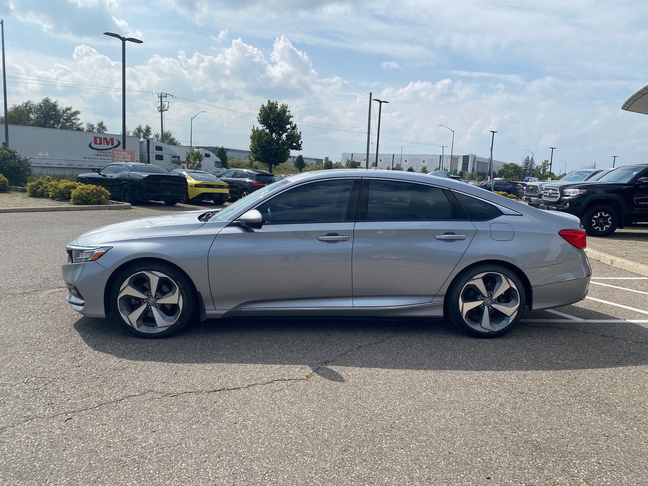 Used 2018 silver Honda Sedan 2.0T Touring 10AT image 2