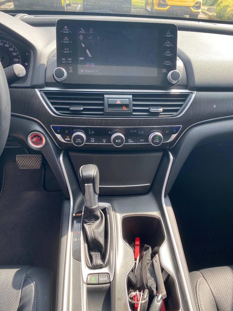 Used 2018 silver Honda Sedan 2.0T Touring 10AT image 9