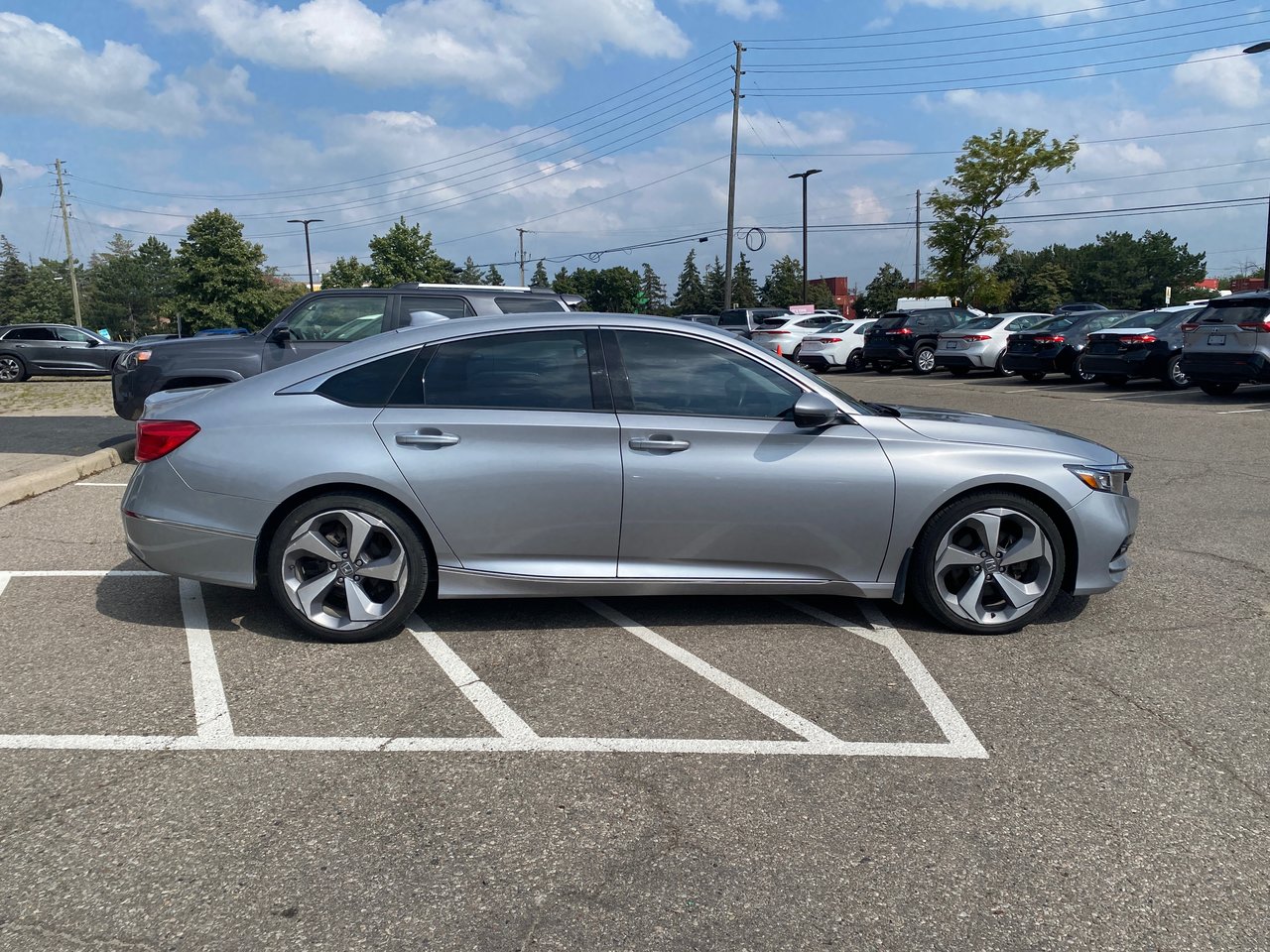Used 2018 silver Honda Sedan 2.0T Touring 10AT image 4