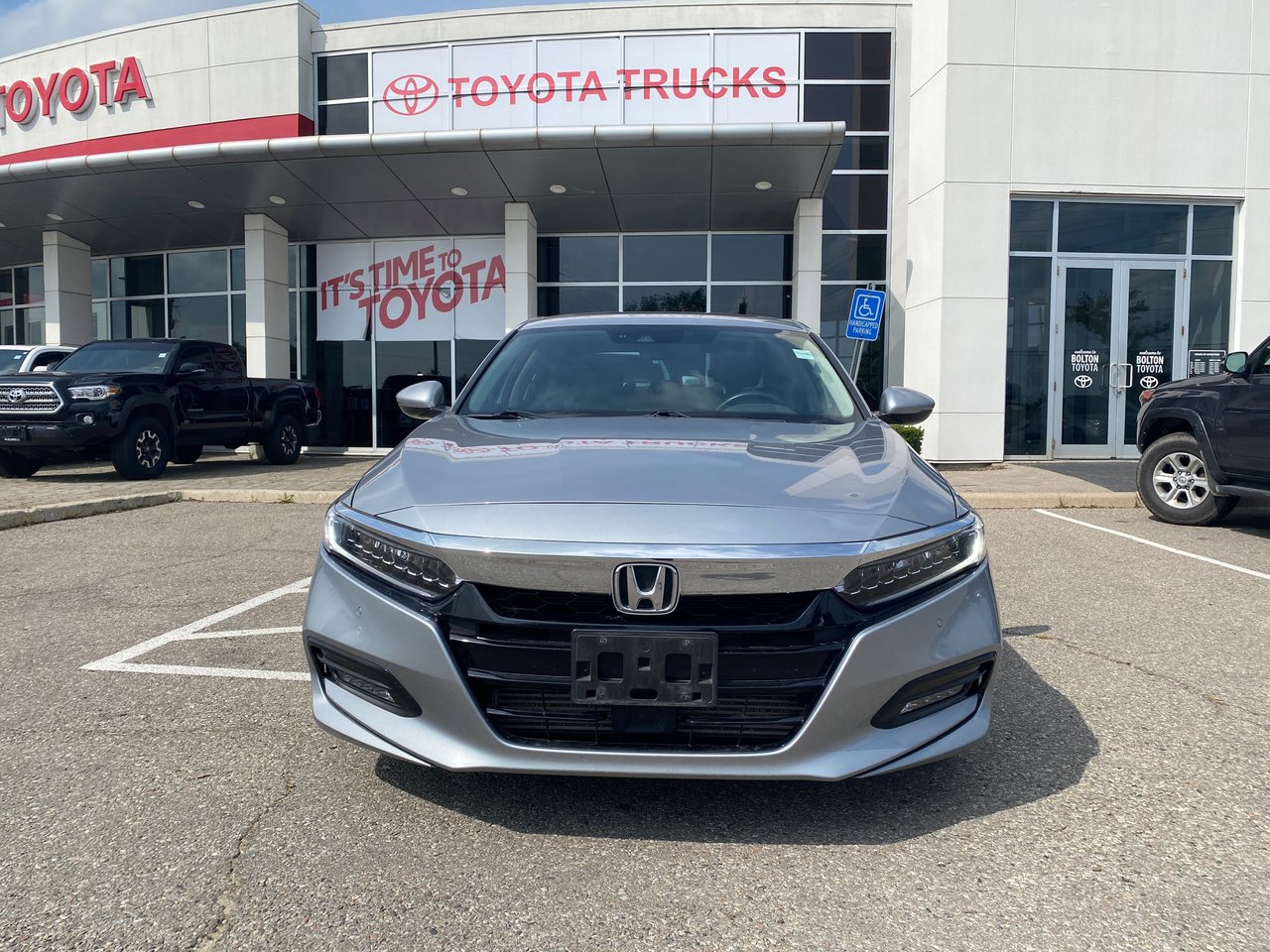 Used 2018 silver Honda Sedan 2.0T Touring 10AT image 5