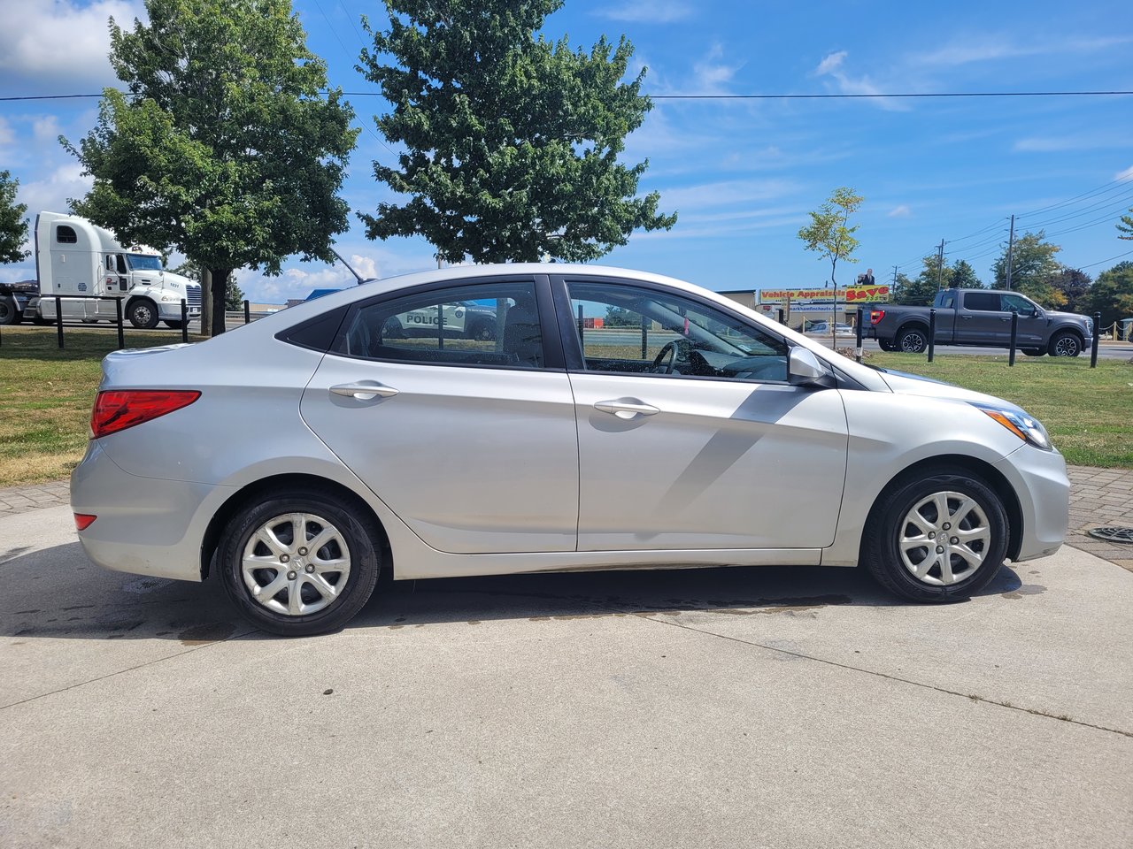 Used 2014 Ironman Silver Met Hyundai GL image 6