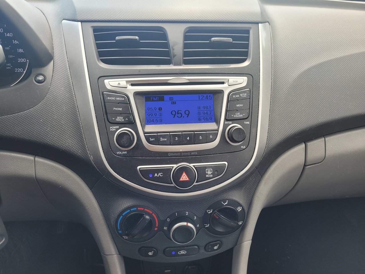 Used 2014 Ironman Silver Met Hyundai GL image 13