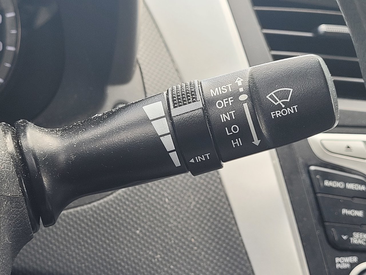 Used 2014 Ironman Silver Met Hyundai GL image 18