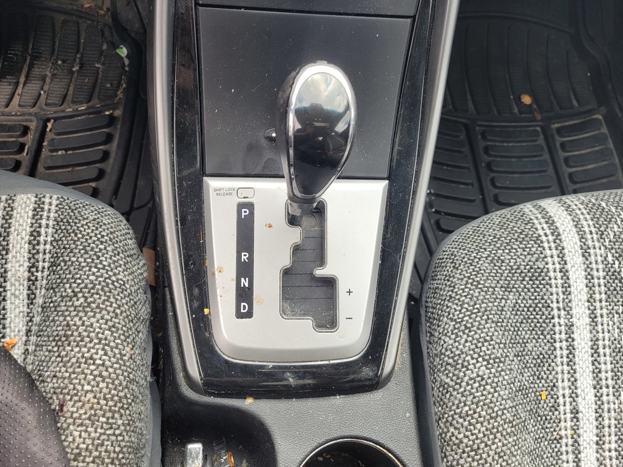 Used 2013 Desert Bronze Met Hyundai GLS image 3
