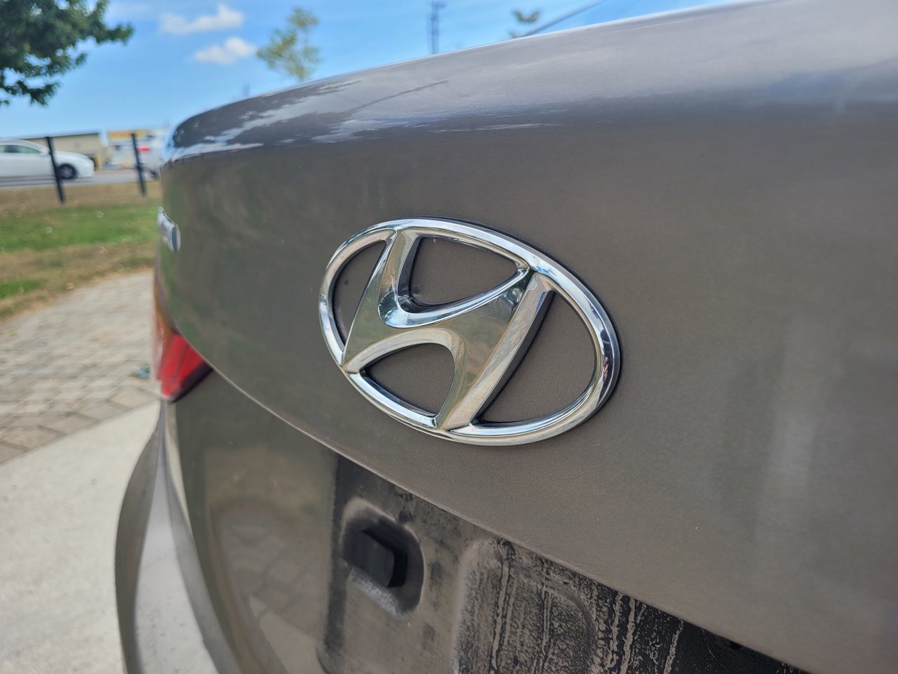 Used 2013 Desert Bronze Met Hyundai GLS image 13