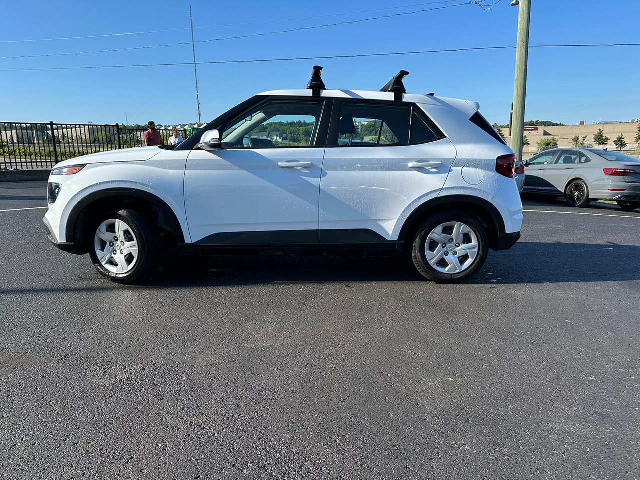 Used 2022 Polar White Hyundai Essential image 2