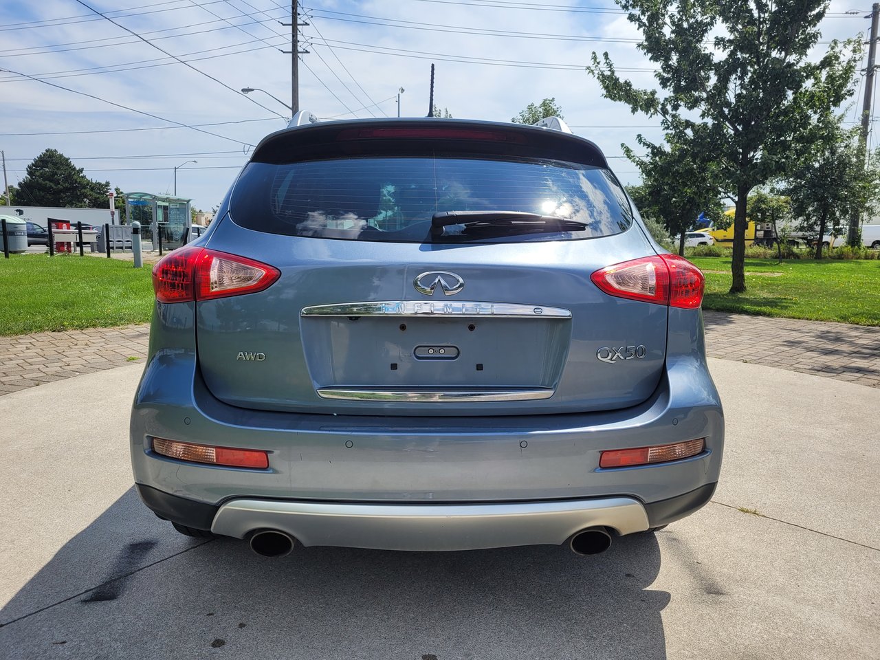 Used 2016 Blue INFINITI  image 6