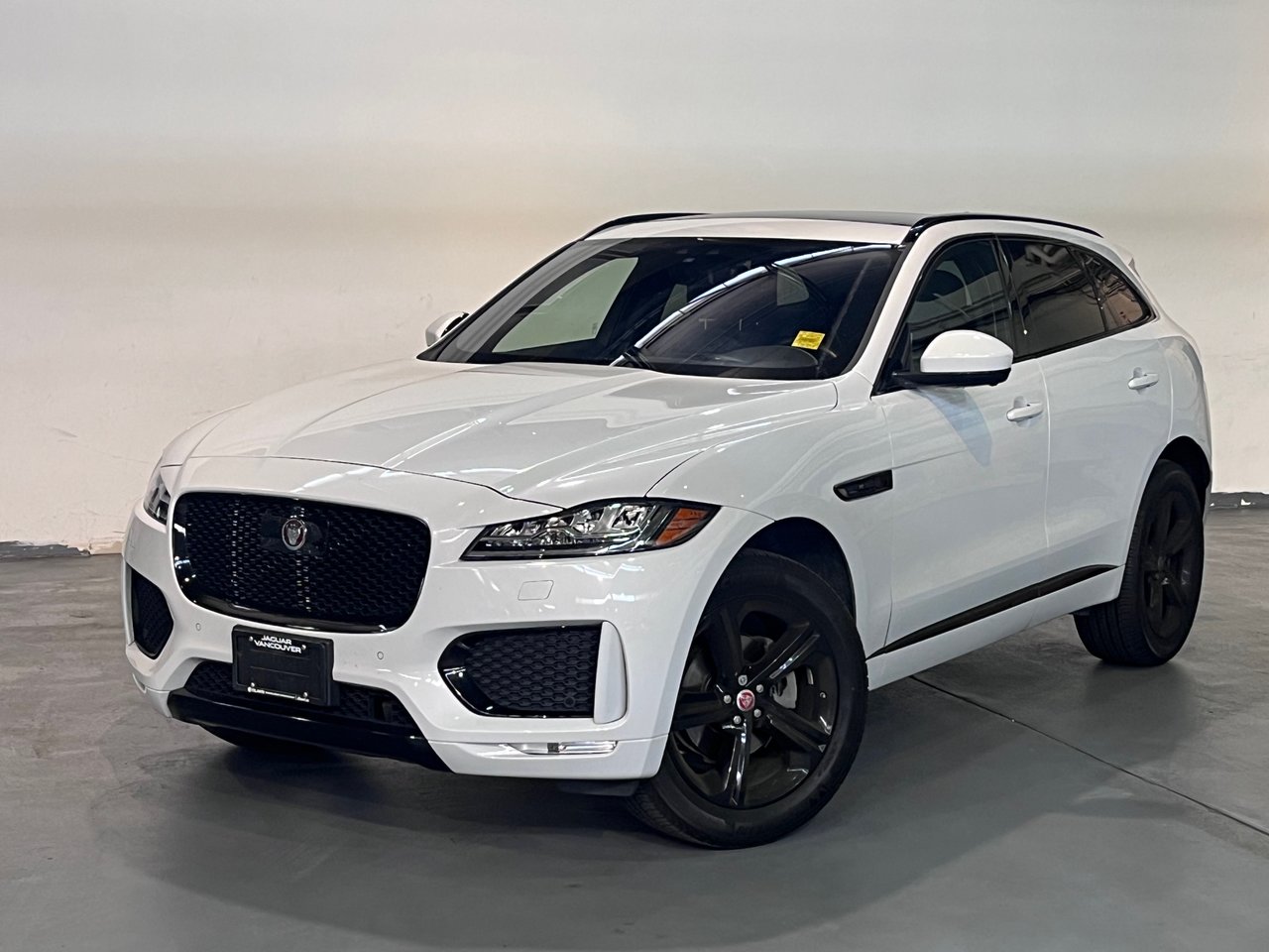 2020 Jaguar F-PACE 25t AWD Checkered Flag