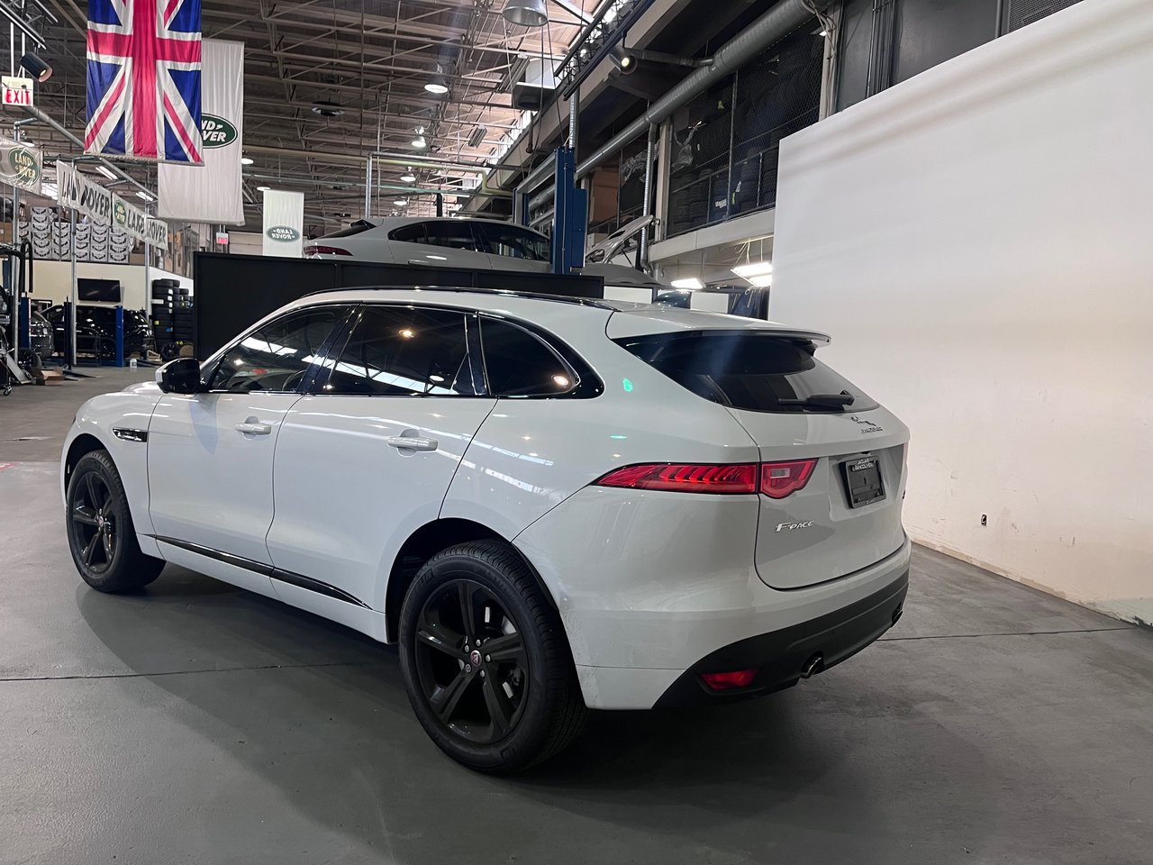 Used 2020 Yulong White Jaguar 25t AWD Checkered Flag image 13