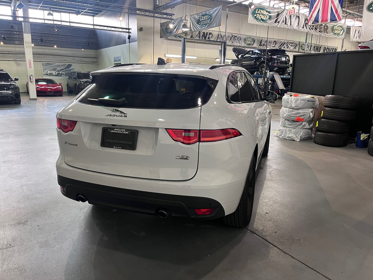 Used 2020 Yulong White Jaguar 25t AWD Checkered Flag image 15