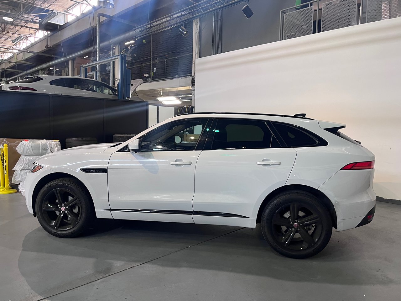 Used 2020 Yulong White Jaguar 25t AWD Checkered Flag image 7