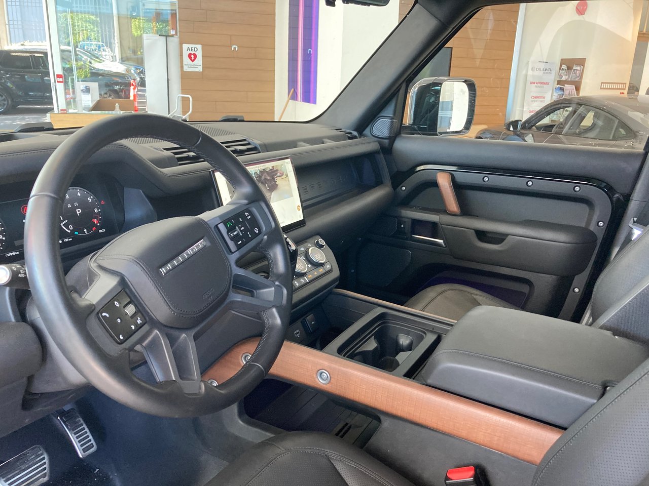 Used 2023 Santorini Black Land Rover 110 P400 X image 14