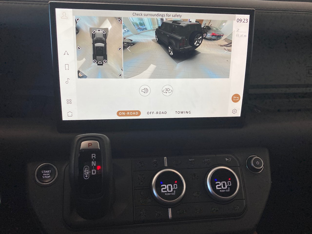 Used 2023 Santorini Black Land Rover 110 P400 X image 17