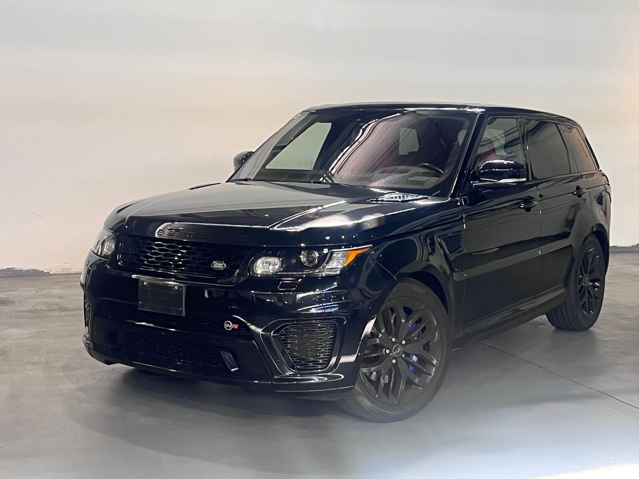 2017 Land Rover Range Rover Sport V8 Supercharged SVR