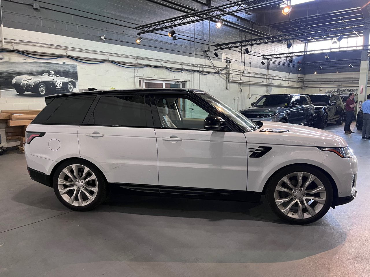 Used 2020 Yulong White Land Rover V6 Td6 HSE image 13