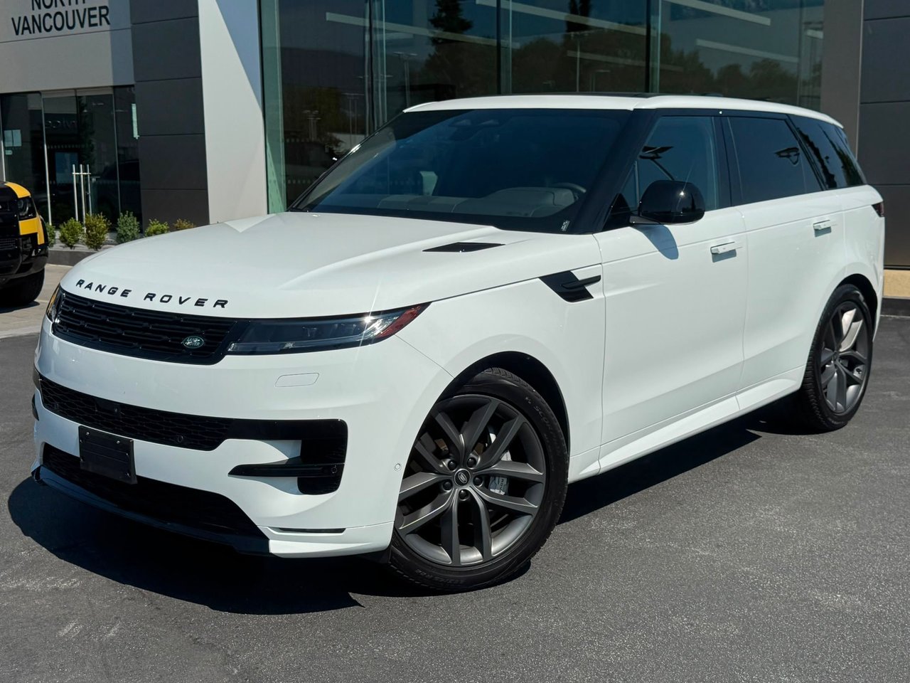 2025 Land Rover Range Rover Sport