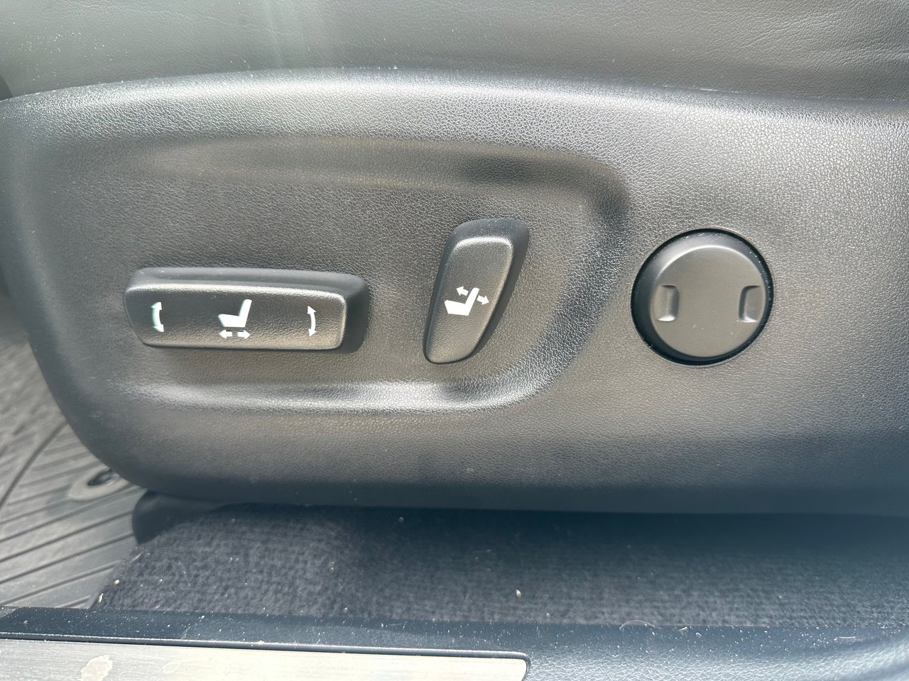 Used 2019 White Lexus NX 300 image 20
