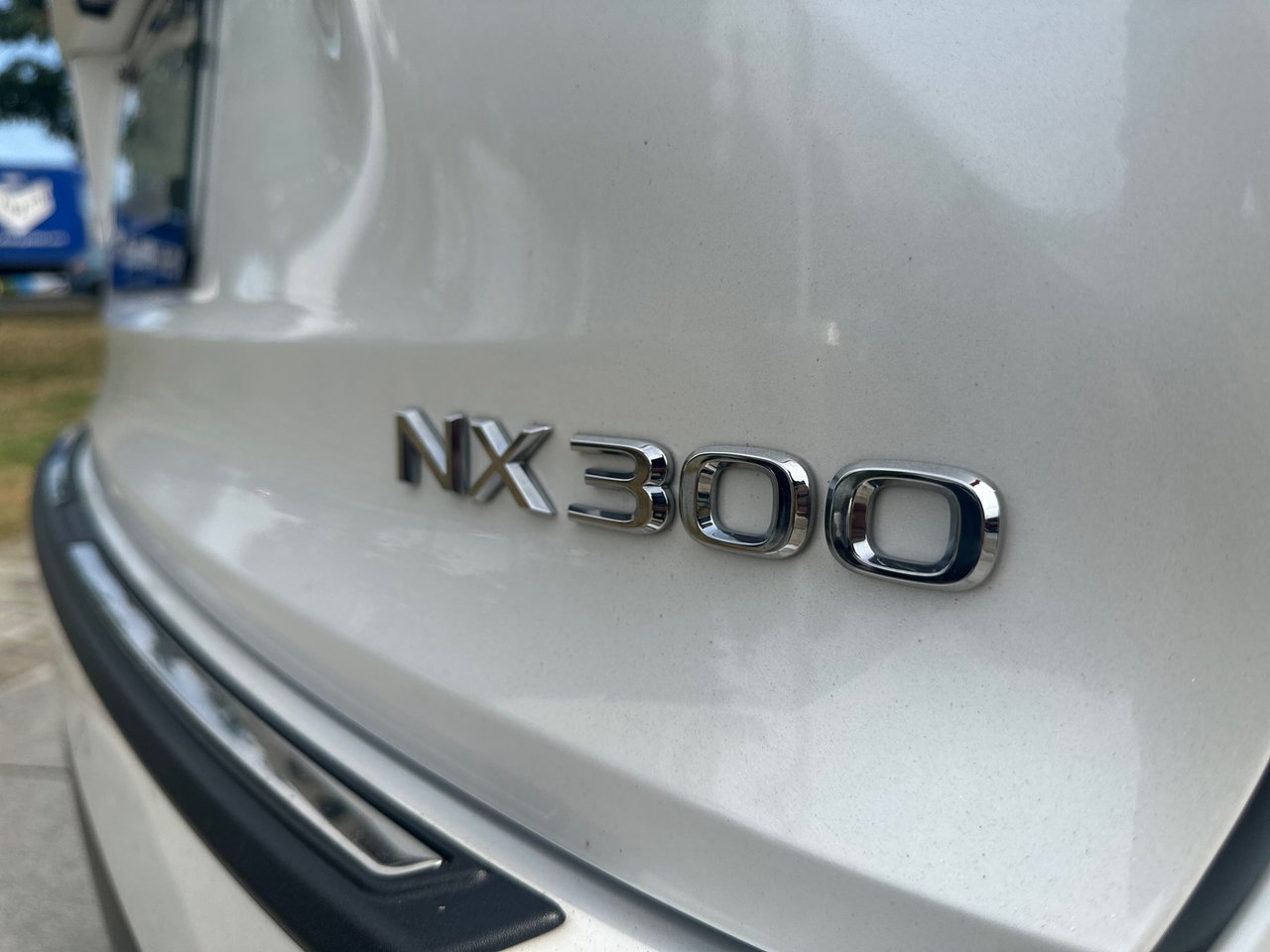 Used 2019 White Lexus NX 300 image 14