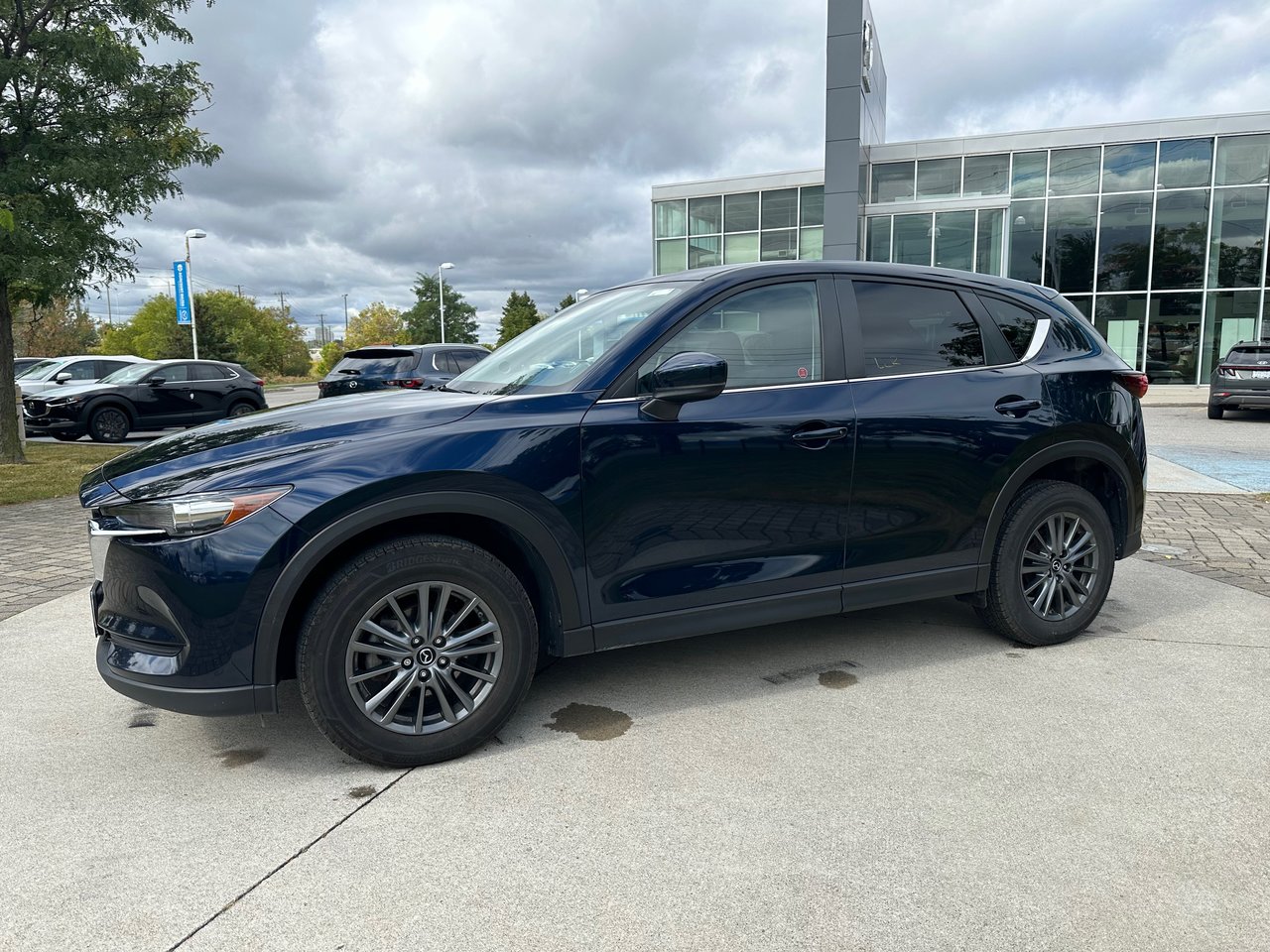 Used 2019 Blue Mazda GX image 3