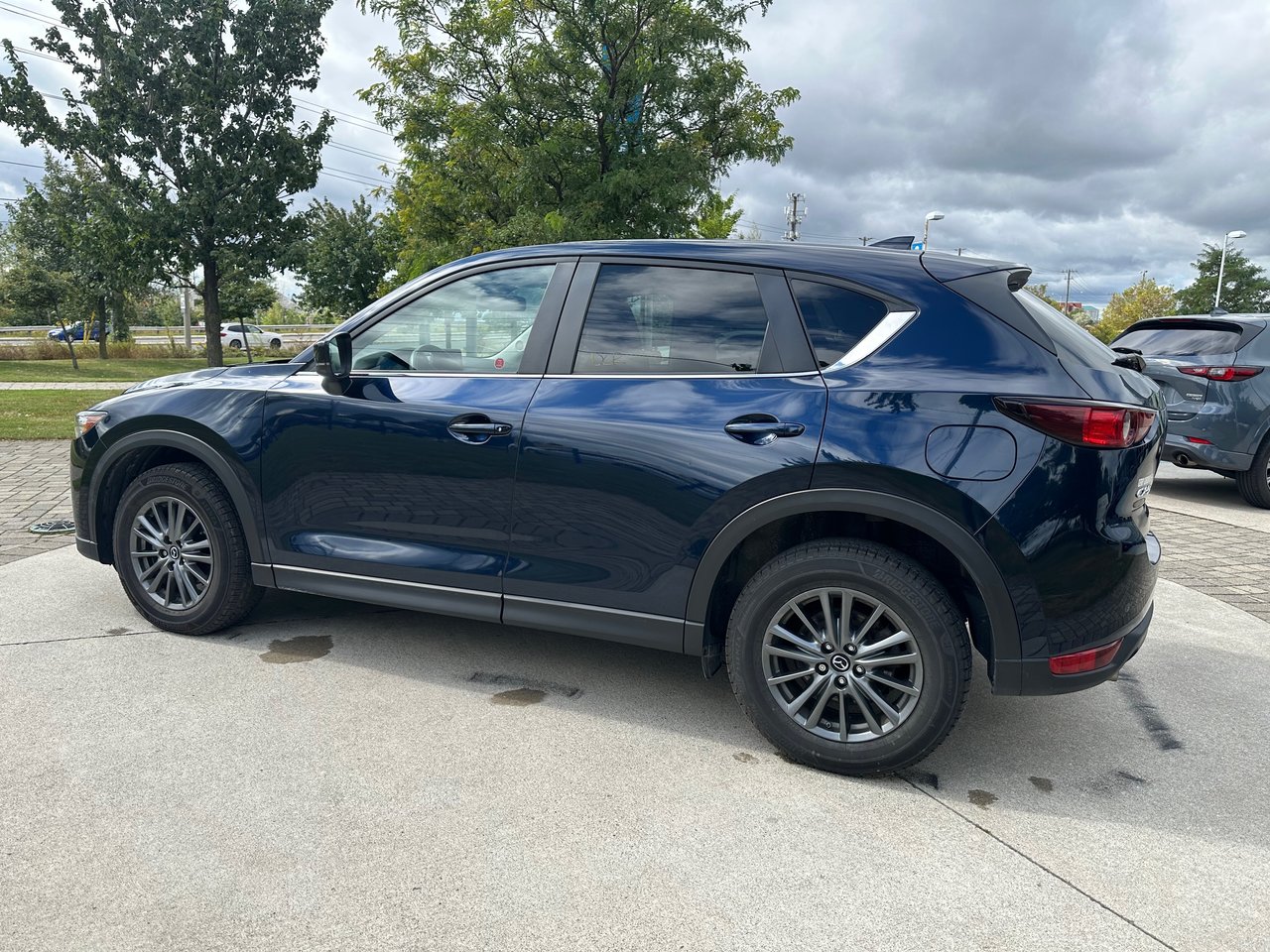 Used 2019 Blue Mazda GX image 5
