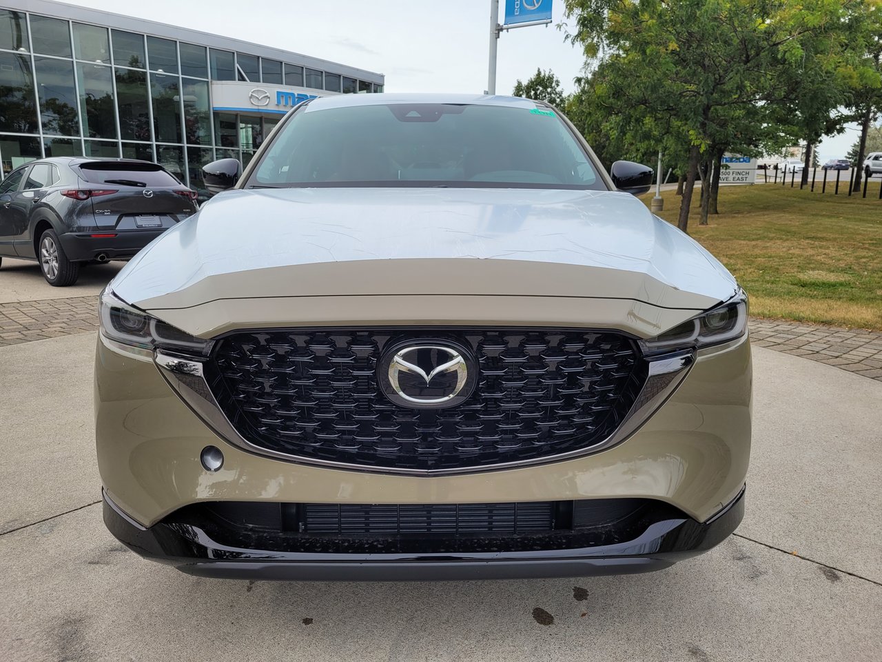 New 2024 Zircon Sand Metallic Mazda Suna image 8
